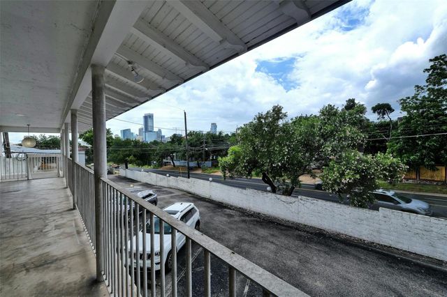 1208 Enfield RD 202, Austin, TX 78703