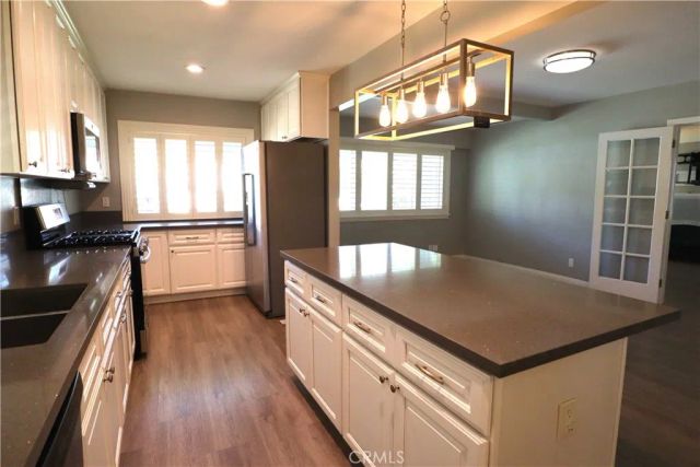2174 Casa Grande Street, Pasadena, CA 91104