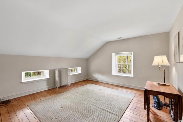 11533 Parkview DRIVE, Mequon, WI 53092