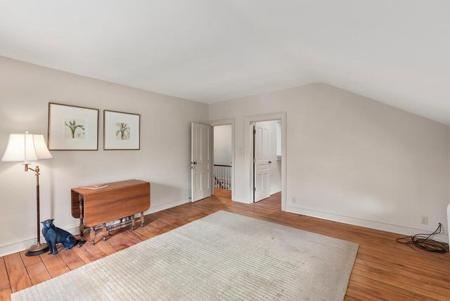 11533 Parkview DRIVE, Mequon, WI 53092