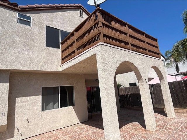 15827 Fiddleleaf, Fontana, CA 92337