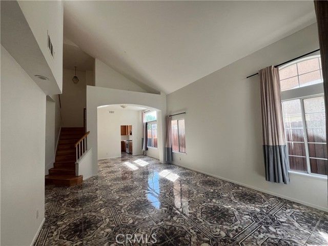 15827 Fiddleleaf, Fontana, CA 92337