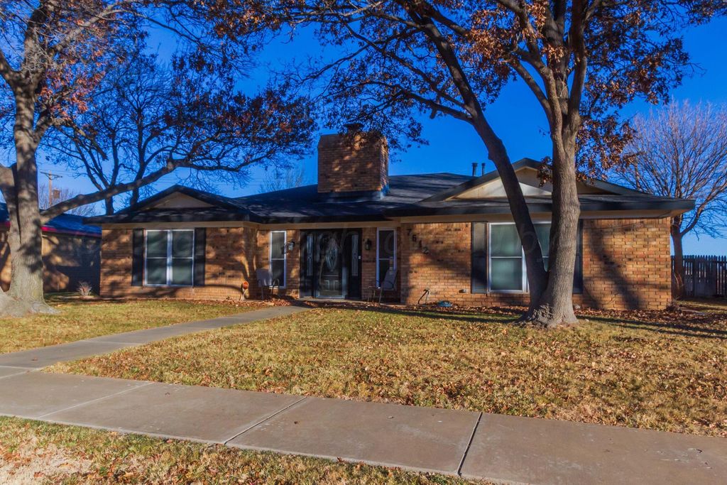 7612 FARRELL Drive, Amarillo, TX 79121
