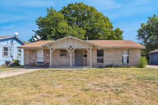622 Power Drive, Duncanville, TX 75116