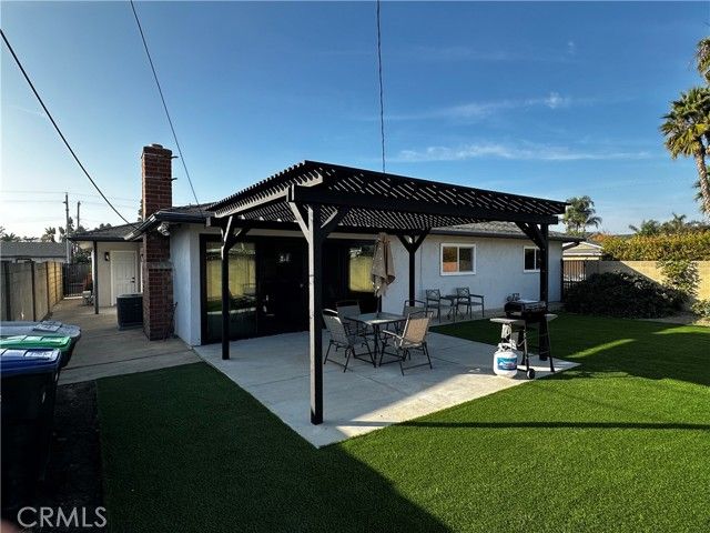 3084 Taylor, Costa Mesa, CA 92626