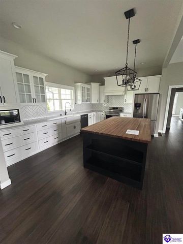 1753 St John Road, Elizabethtown, KY 42701