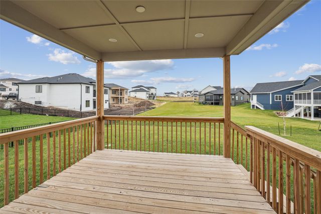 17865 Valley View Drive, Clive, IA 50325