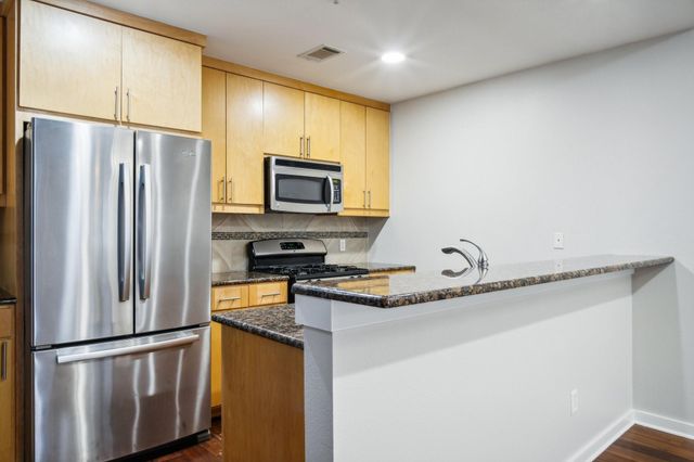 503 Swanee DR 19, Austin, TX 78752