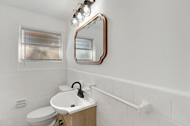 1639 Memminger Avenue B, Charleston, SC 29407