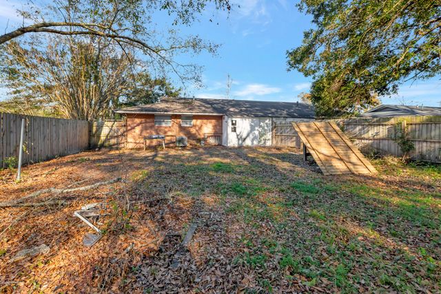 1639 Memminger Avenue B, Charleston, SC 29407