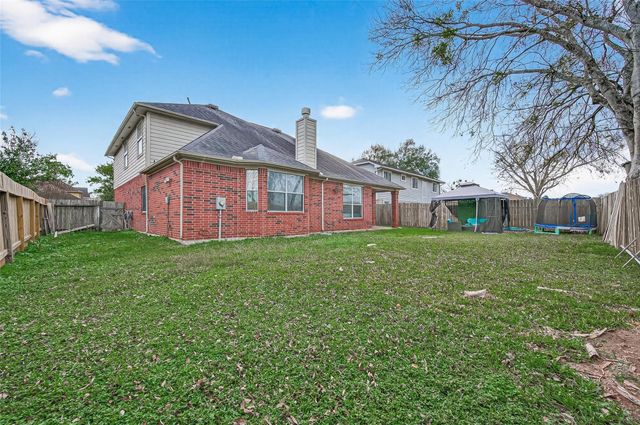14914 W Bend Dr, Houston, TX 77082