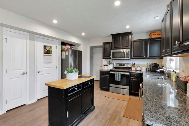 6207 Willow Oak Drive, Huber Heights, OH 45371