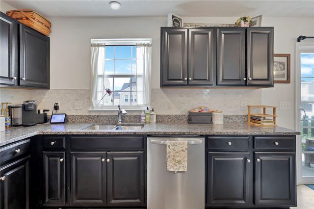 6207 Willow Oak Drive, Huber Heights, OH 45371