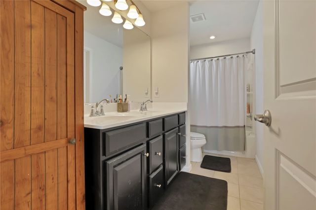 6207 Willow Oak Drive, Huber Heights, OH 45371
