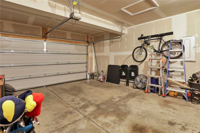 6207 Willow Oak Drive, Huber Heights, OH 45371