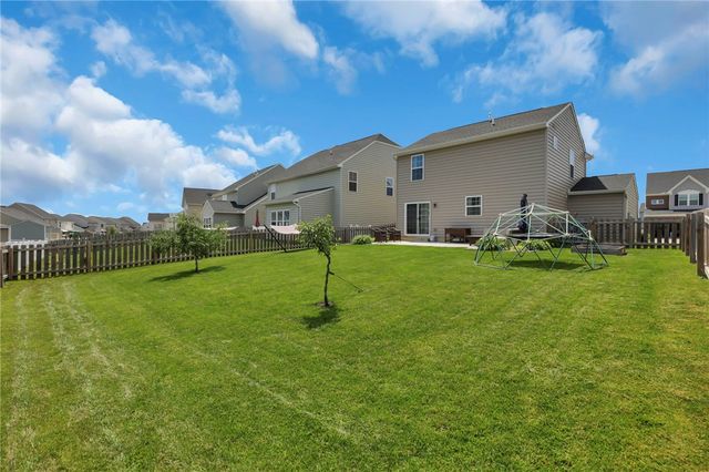 6207 Willow Oak Drive, Huber Heights, OH 45371