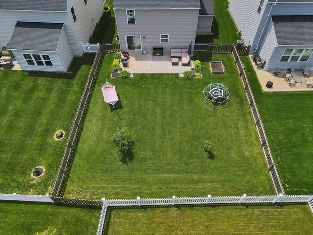 6207 Willow Oak Drive, Huber Heights, OH 45371