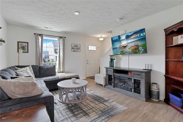 6207 Willow Oak Drive, Huber Heights, OH 45371