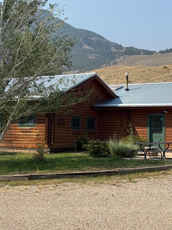 191 Whit Creek Rd, Cody, WY 82414 photo 1