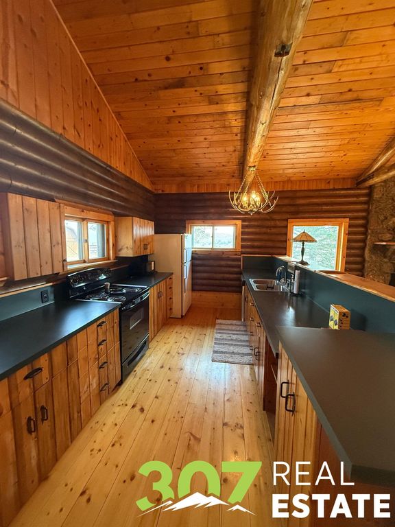 191 Whit Creek Rd, Cody, WY 82414 photo 3