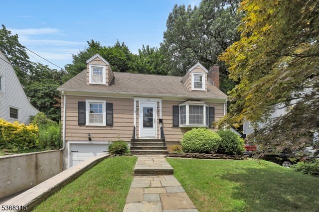 148 McCosh Rd, Clifton City, NJ 07043