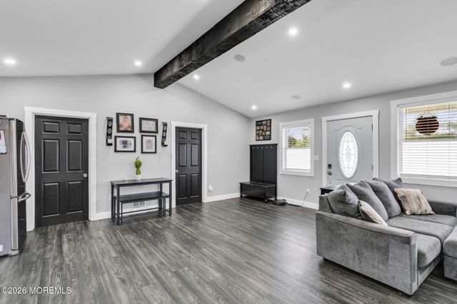655 Ellicott Avenue, Toms River, NJ 08753