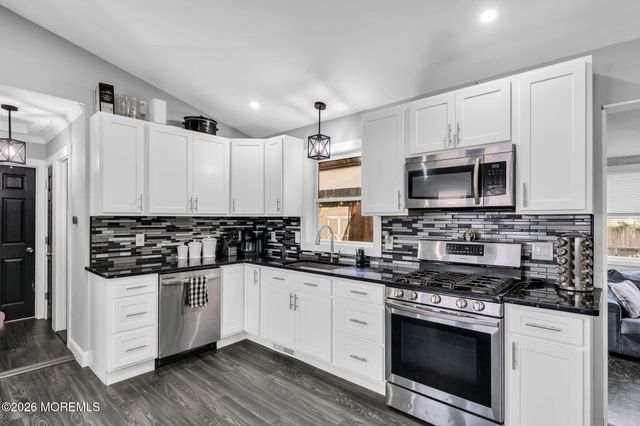 655 Ellicott Avenue, Toms River, NJ 08753