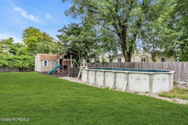 655 Ellicott Avenue, Toms River, NJ 08753