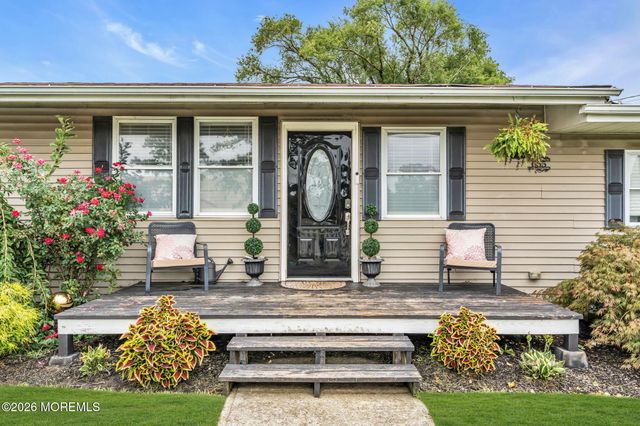 655 Ellicott Avenue, Toms River, NJ 08753