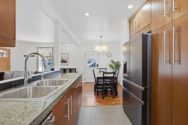 427 E OREGON Avenue, Phoenix, AZ 85012