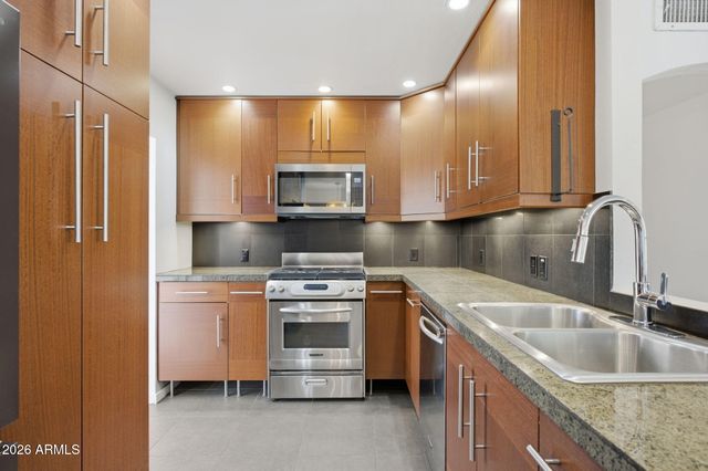 427 E OREGON Avenue, Phoenix, AZ 85012