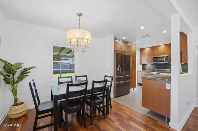 427 E OREGON Avenue, Phoenix, AZ 85012