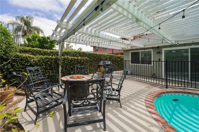7617 Ponce Avenue, West Hills, CA 91304