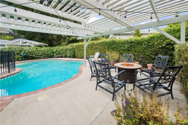 7617 Ponce Avenue, West Hills, CA 91304