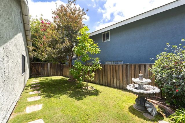 7617 Ponce Avenue, West Hills, CA 91304