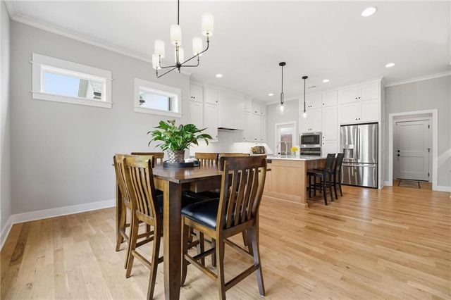 11442 S Montclaire Drive, Olathe, KS 66061