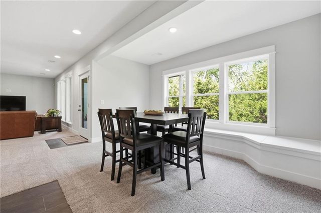 11442 S Montclaire Drive, Olathe, KS 66061