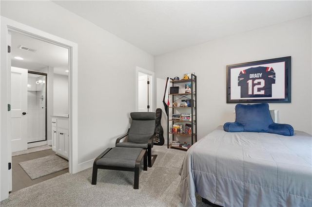 11442 S Montclaire Drive, Olathe, KS 66061