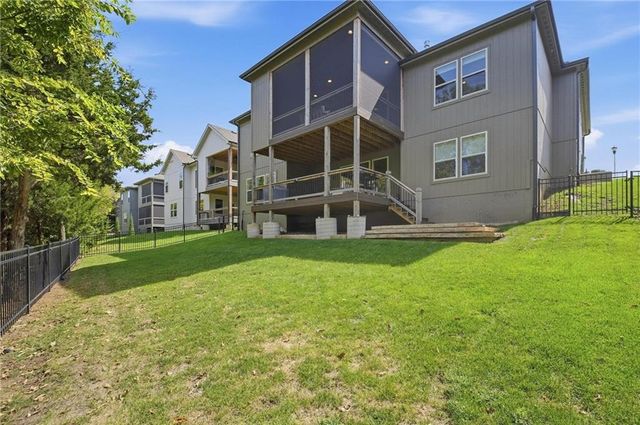 11442 S Montclaire Drive, Olathe, KS 66061