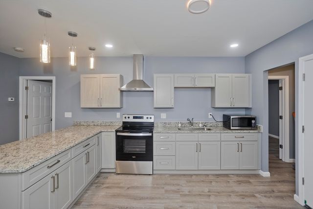 27 Charbonneau Terrace 27, Chicopee, MA 01013