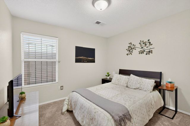 5104 Park Ridge Road NW, Albuquerque, NM 87120