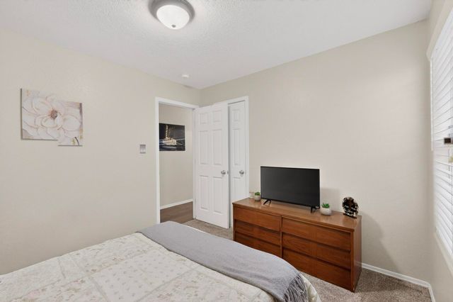 5104 Park Ridge Road NW, Albuquerque, NM 87120