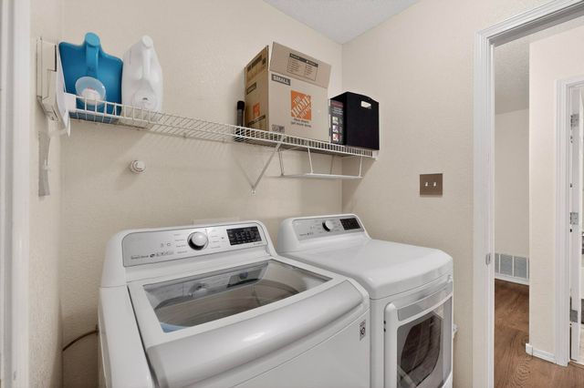 5104 Park Ridge Road NW, Albuquerque, NM 87120