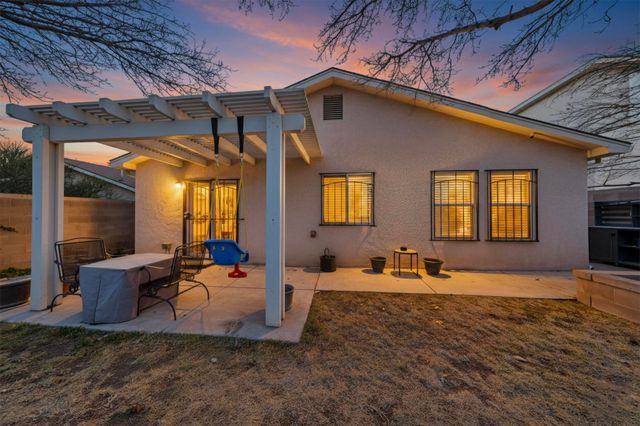 5104 Park Ridge Road NW, Albuquerque, NM 87120