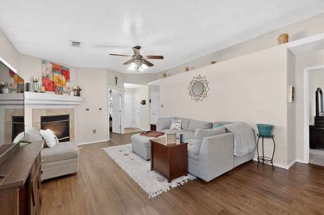 5104 Park Ridge Road NW, Albuquerque, NM 87120