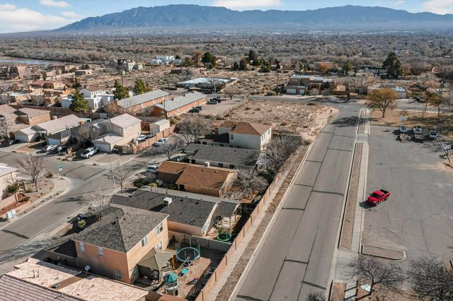 5104 Park Ridge Road NW, Albuquerque, NM 87120