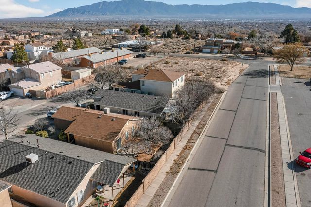 5104 Park Ridge Road NW, Albuquerque, NM 87120