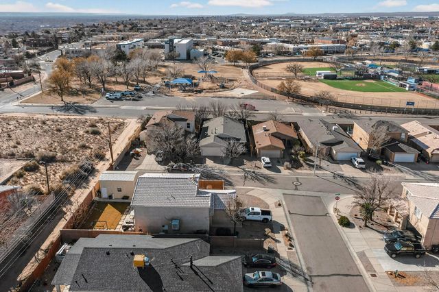 5104 Park Ridge Road NW, Albuquerque, NM 87120