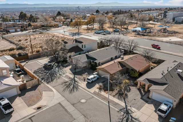 5104 Park Ridge Road NW, Albuquerque, NM 87120