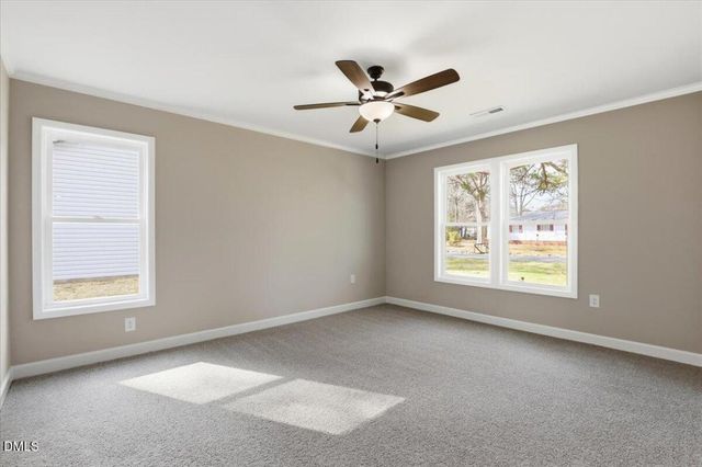 102 E Pope Avenue, Kenly, NC 27542